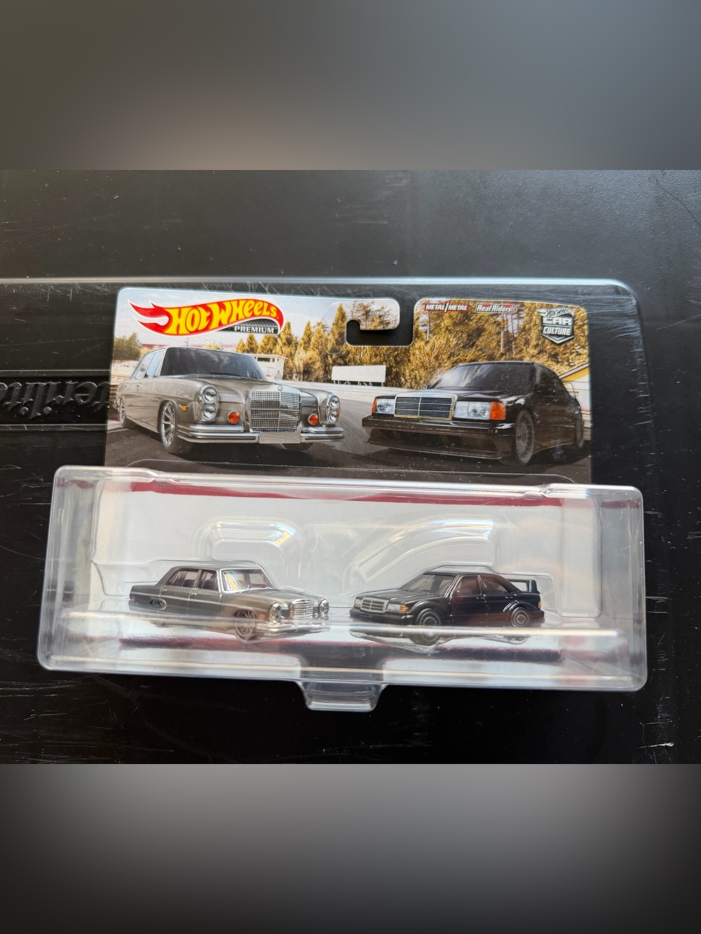Hot Wheels Premium Car Culture '72 Mercedes-Benz 280 SEL 4.5 and Mercedes-Benz